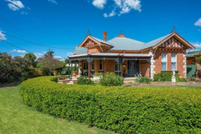 Luxury at Lauralla - An Elegant Victorian Escape